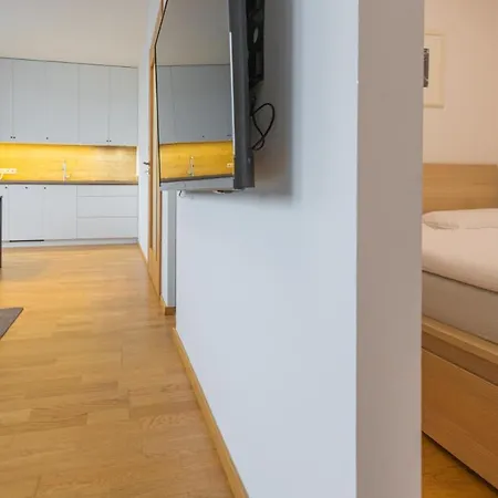 Apartment Oscar With Garage Прага Экстерьер фото
