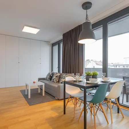 Apartment Oscar With Garage Прага Экстерьер фото